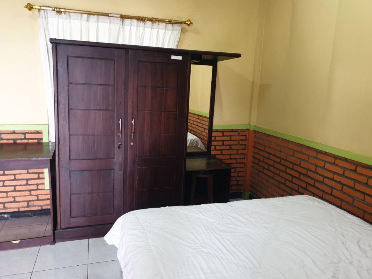 Bromo Holiday Guest House Ngadisari Bilik gambar